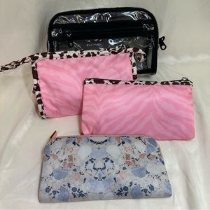 Makeup Bags…Just an over load on makeup bags…cute and clean !!!